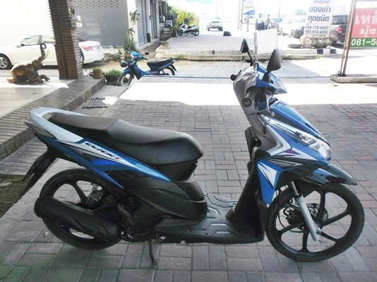 click-iล้อแม๊กปี52รถบ้านเครื่องดีสีสวยเอกสารครบ/โอนลอย