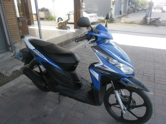 click-iล้อแม๊กปี52รถบ้านเครื่องดีสีสวยเอกสารครบ/โอนลอย