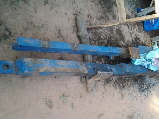 ขายเครื่องคีบอ้อยคานคู่ราคาถูก