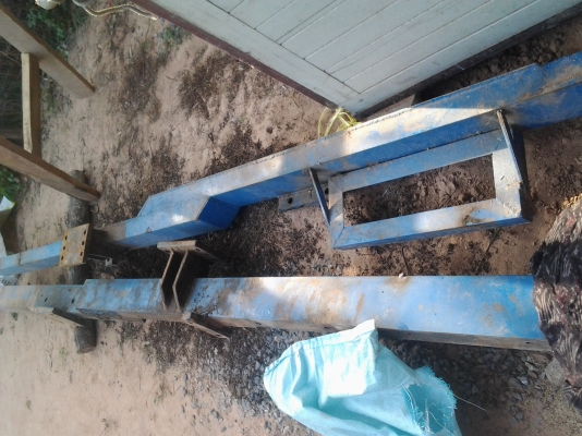 ขายเครื่องคีบอ้อยคานคู่ราคาถูก