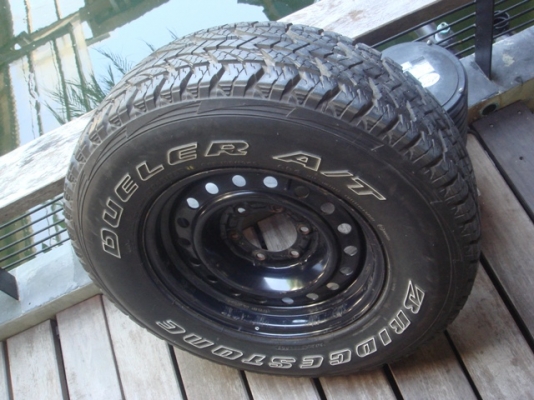 ขายกะทะ16 7นิ้ว6รู139พร้อมยาง BS AT 245 75 16ยางดอกเต็มสวยมี1วงครับ ขาย 1800 บาท