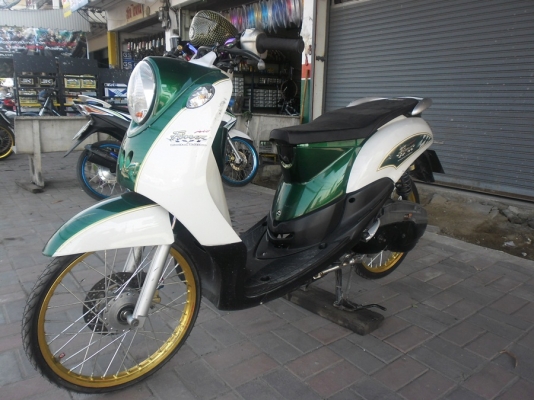 finoรถบ้านเครื่องเดิมแน่นๆสีสวยเปลือกไม่แตกเอกสารครบ/โอนลอย