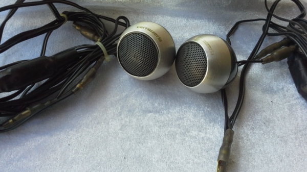 Pioneer ขนาด 6.5" แยกชิ้น เสียงกลาง 1 คู่วอยเคฟล่า และ ทวิสเตอร์ Pioneer ขนาด 6.5" แยกชิ้น เสียงกลาง 1 คู่วอยเคฟล่า และ ทวิสเตอร์