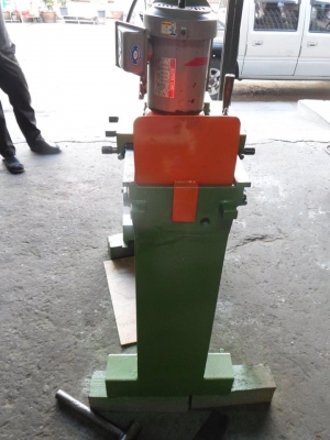 ขายครับขายเครื่องเจียรลับคมใบมีดโม่ ใบมีดบดย่อยพลาสติก ใบกบไสไม้ และอื่นๆอีกมากมาย