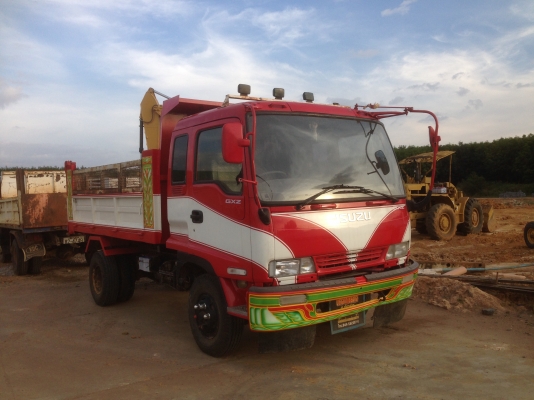 ขาย6ล้อisuzu frr210ดั๊ม