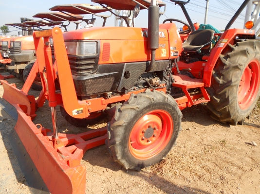 ขายรถแทรกเตอร์ คูโบต้า L4508 สภาพสวยๆ หลายคัน เริ่มต้น260,000 ขายรถแทรกเตอร์ คูโบต้า L4508 สภาพสวยๆ หลายคัน เริ่มต้น260,000