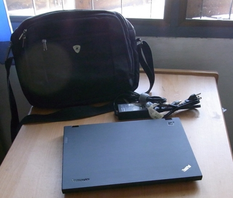 thinkpad x300 แรงเร็วด้วย SSD สุดยอดบางเบาแค่ 1.3 กิโล