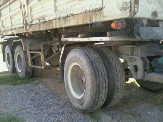 รถบรรทุกพ่วงแม่ลูก แม่-ลูก ยี่ห้อ NISSAN รถบรรทุกพ่วงแม่ลูก แม่-ลูก ยี่ห้อ NISSAN