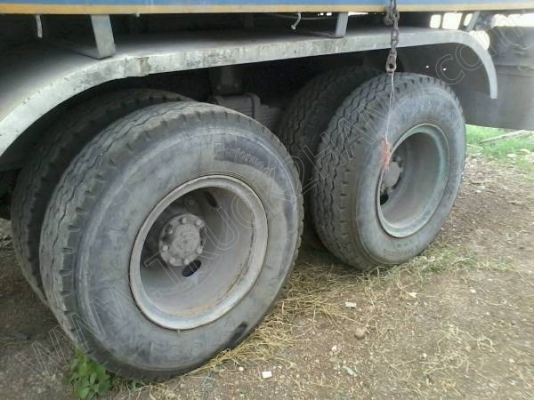 รถบรรทุกพ่วงแม่ลูก แม่-ลูก ยี่ห้อ NISSAN รถบรรทุกพ่วงแม่ลูก แม่-ลูก ยี่ห้อ NISSAN