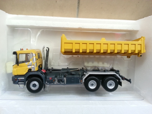 ขายโมเดลรถscania  P380 สเกล1:50ครับ พร้อมส่งครับ