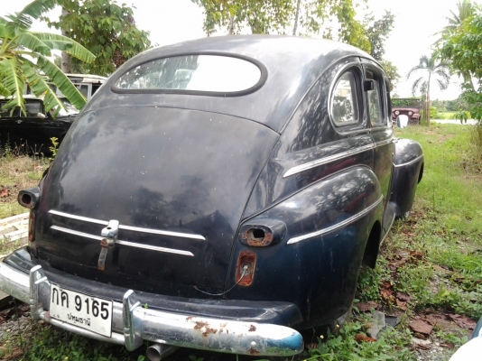 American Big size Ford 1947 Engine 6 Piston