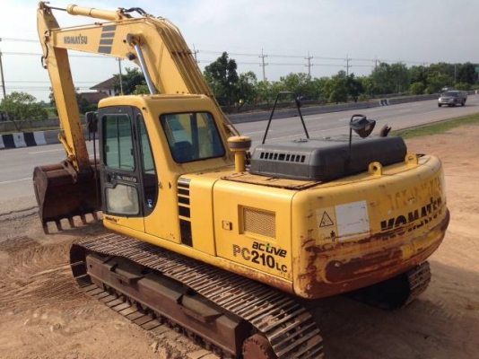 ขายรถแบคโฮ KOMATSU PC210LC-6 ทำงาน 5000 ชั่วโมง ปี2000 มี VDOครับ ระบบไฟฟ้าเต็ม รถนอกนำเข้าสภาพสวย ขายรถแบคโฮ KOMATSU PC210LC-6 ทำงาน 5000 ชั่วโมง ปี2000 มี VDOครับ ระบบไฟฟ้าเต็ม รถนอกนำเข้าสภาพสวย