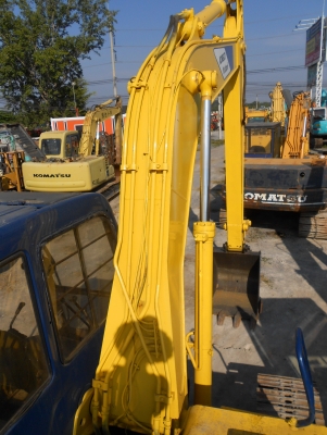 อีกคันที่อยากให้ได้ไปใช้ รถขุด KOBELCO SK120-1 อีกคันที่อยากให้ได้ไปใช้ รถขุด KOBELCO SK120-1