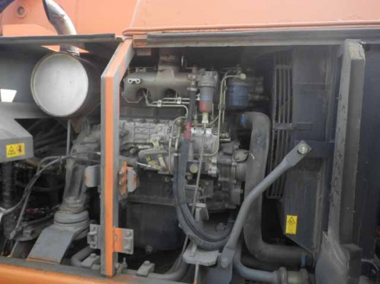 รถกระเช้า (สูง 22เมตร) Hitachi รุ่น: HX220B ซีเรียล:1ETP000028 ปี:2001 ชั่วโมง:5861 สต๊อกเรานำเข้ายี่ปุ่น