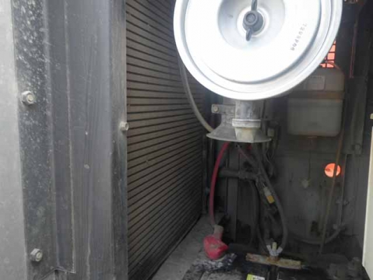 รถกระเช้า (สูง 22เมตร) Hitachi รุ่น: HX220B ซีเรียล:1ETP000028 ปี:2001 ชั่วโมง:5861 สต๊อกเรานำเข้ายี่ปุ่น