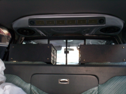 ขายรถกระบะนิสันฟรอนเทีย ปี99 แค็บ สีบรอนทอง เพาเวอร์กระจกไฟฟ้า แต่งเป็นเทอราโน่ เครื่อง2.4 ติดแก๊สLPG วิทยุCDเพาเวอร์แอมป์ยกสูง หลังคอยสปริง มีเกียร์ขับ2ขับ4 หลังคาแครี่บอย แอร์หลัง TEL.0890671028