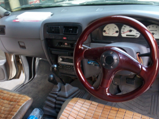 ขายรถกระบะนิสันฟรอนเทีย ปี99 แค็บ สีบรอนทอง เพาเวอร์กระจกไฟฟ้า แต่งเป็นเทอราโน่ เครื่อง2.4 ติดแก๊สLPG วิทยุCDเพาเวอร์แอมป์ยกสูง หลังคอยสปริง มีเกียร์ขับ2ขับ4 หลังคาแครี่บอย แอร์หลัง TEL.0890671028