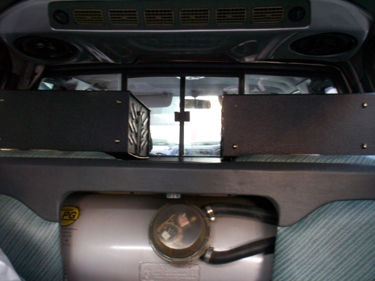 ขายรถกระบะนิสันฟรอนเทีย ปี99 แค็บ สีบรอนทอง เพาเวอร์กระจกไฟฟ้า แต่งเป็นเทอราโน่ เครื่อง2.4 ติดแก๊สLPG วิทยุCDเพาเวอร์แอมป์ยกสูง หลังคอยสปริง มีเกียร์ขับ2ขับ4 หลังคาแครี่บอย แอร์หลัง TEL.0890671028