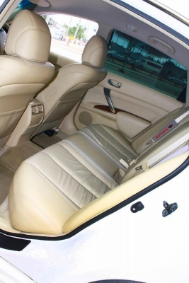 NISSAN TEANA 200XL 2.0 AT ปี 2010