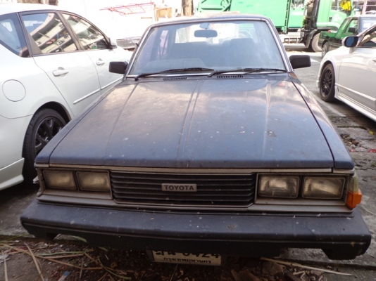 Toyota corona tt132 แม๊กกล้วย เครื่อง 1.8 ราคา 15,000 รถจอดนาน  เอกสารมี ภาษีขาด54