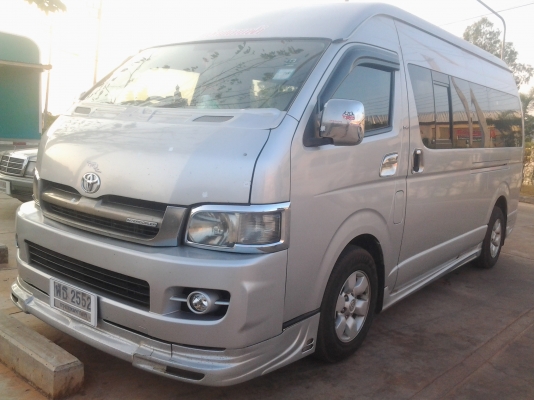 TOYOTA D4D 2.5 COMUTER ปี 49 ขายตามสภาพครัพี่น้อง ของถูกสมราคา เบาะหนังขาด