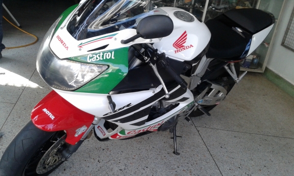 Honda CBR 929 ปี2001 หัวฉีด กุญแจชิป