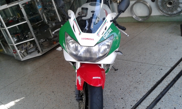 Honda CBR 929 ปี2001 หัวฉีด กุญแจชิป