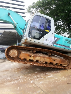 ขายแบคโฮ  kobelco mark 6  yn09  ราคาถูก ๆ สภาพพร้อมทำงาน