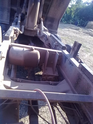 ขายหลง2เพลาTF527ปี44ออกห้างมือเดียวใช้น้อย