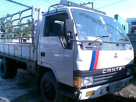 ขาย6ล้อ มิตรซูมิชิ แคนเตอร์ 115แรงม้า ยาว4.30เมตร ช่วงล่างหน้าหลัง6น๊อต รถออกห้างแท้ๆ สภาพดี หัวมีผุเล็กน้อย กำลังซ่อมอยู่