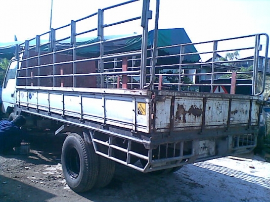 ขาย6ล้อ มิตรซูมิชิ แคนเตอร์ 115แรงม้า ยาว4.30เมตร ช่วงล่างหน้าหลัง6น๊อต รถออกห้างแท้ๆ สภาพดี หัวมีผุเล็กน้อย กำลังซ่อมอยู่