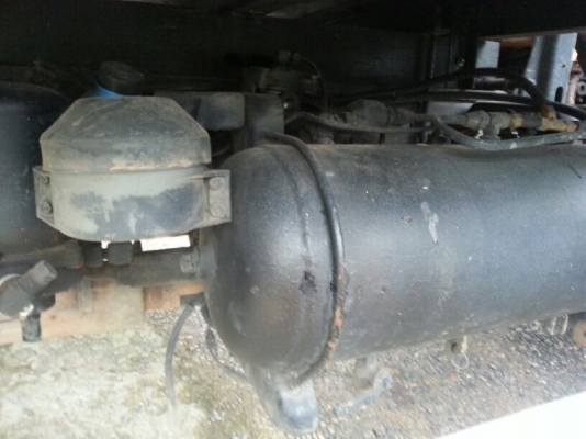 รถฮีโน่ 6 ล้อ รั้ว 195 แรงม้า. ( รถประกอบ. )  สนใจติดต่อ 081 - 6079515