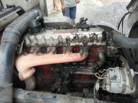 รถฮีโน่ 6 ล้อ รั้ว 195 แรงม้า. ( รถประกอบ. )  สนใจติดต่อ 081 - 6079515