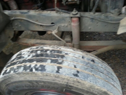 รถฮีโน่ 6 ล้อ รั้ว 195 แรงม้า. ( รถประกอบ. )  สนใจติดต่อ 081 - 6079515