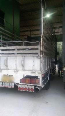 รถฮีโน่ 6 ล้อ รั้ว 195 แรงม้า. ( รถประกอบ. )  สนใจติดต่อ 081 - 6079515