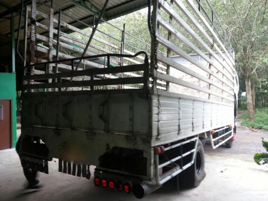 รถฮีโน่ 6 ล้อ รั้ว 195 แรงม้า. ( รถประกอบ. )  สนใจติดต่อ 081 - 6079515