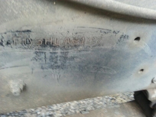 รถฮีโน่ 6 ล้อ รั้ว 195 แรงม้า. ( รถประกอบ. )  สนใจติดต่อ 081 - 6079515