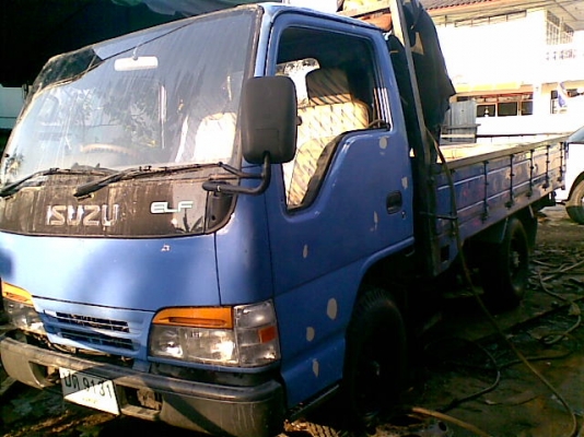 ขาย4ล้อ อีซูซุNKR ทะเบียนไม่ติดเวลา เครื่อง4HF1ฝาขาว 130แรงม้า ช่วงล่างหน้าแหนบ หลังเพลาลอยใหญ่ ยางดี4เส้น พวงมาลัยพาวเวอร์ สภาพดีพร้อมใช้งาน