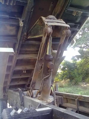 ขายหลง2เพลา FN527M -TDปี44ออกห้างมือเดียวใช้น้อย