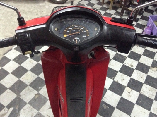 ขาย!!!เวฟ125R กุญแจใหญ่ ปี48 รถเครื่องดีคับ มีเล่มทะเบียนครบ