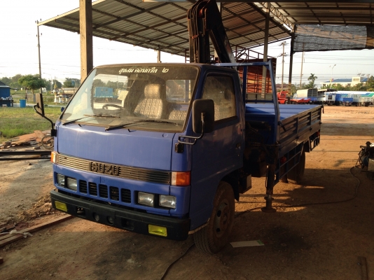 6ล้อติดเฮี๊ยบอีซูซุNKR 6ล้อติดเฮี๊ยบอีซูซุNKR