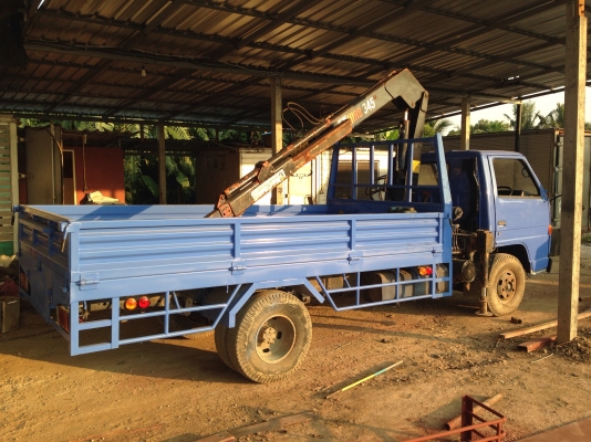 6ล้อติดเฮี๊ยบอีซูซุNKR 6ล้อติดเฮี๊ยบอีซูซุNKR