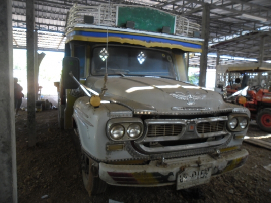 ขายรถบรรทุกแบคโฮ 10 เพลาเดียวสวยๆ ISUZU TX หน้ายาวบรรทุกแบคโฮ 120 ช่วงล่างฟูโซมีสโลอินเตอร์เครื่อง 6BD1 เครื่องดีคัสซีสวยสภาพพร้อมใช้เอกสารเล่มทะเบียนแต่ขาดหลายปี