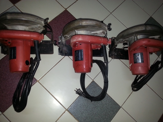 ขายเลื่อยวงเดือนผ่าไม้ขนาดใบ7นิ้วยี่ห้อmaktecมีมา3ตัวพร้อมใช้งาน