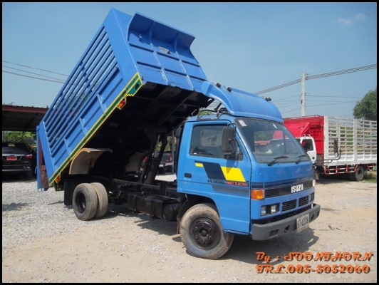 ขายด่วน รถบรรทุก 6 ล้อ ISUZU NPR 120 แรง ดั้มเกษตร รถสภาพเดิมๆ สวย พร้อมใช้งาน