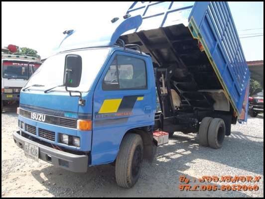 ขายด่วน รถบรรทุก 6 ล้อ ISUZU NPR 120 แรง ดั้มเกษตร รถสภาพเดิมๆ สวย พร้อมใช้งาน