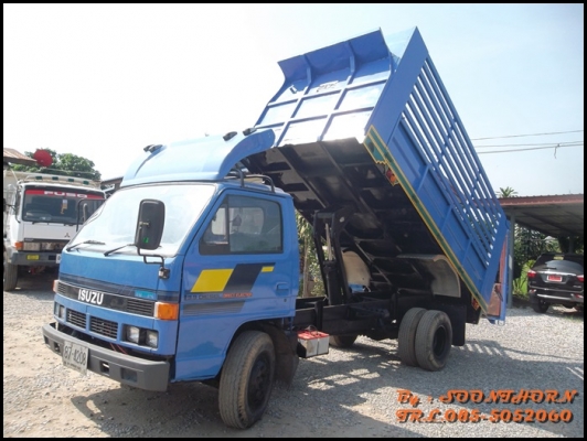 ขายด่วน รถบรรทุก 6 ล้อ ISUZU NPR 120 แรง ดั้มเกษตร รถสภาพเดิมๆ สวย พร้อมใช้งาน