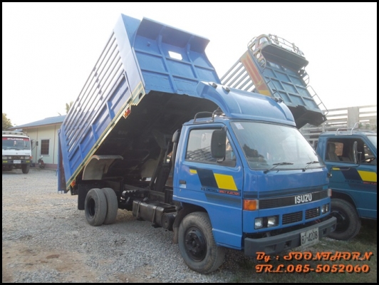 ขายด่วน รถบรรทุก 6 ล้อ ISUZU NPR 120 แรง ดั้มเกษตร รถสภาพเดิมๆ สวย พร้อมใช้งาน