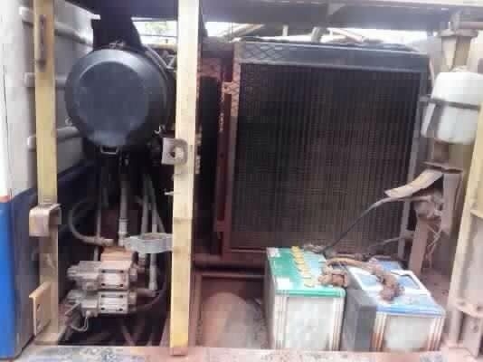 รถแบคโฮ KOMATSU PC 100 - 5  สนใจติดต่อ 081 - 6079515