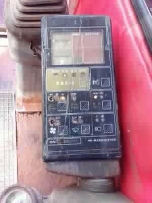 รถแบคโฮ KOMATSU PC 100 - 5  สนใจติดต่อ 081 - 6079515